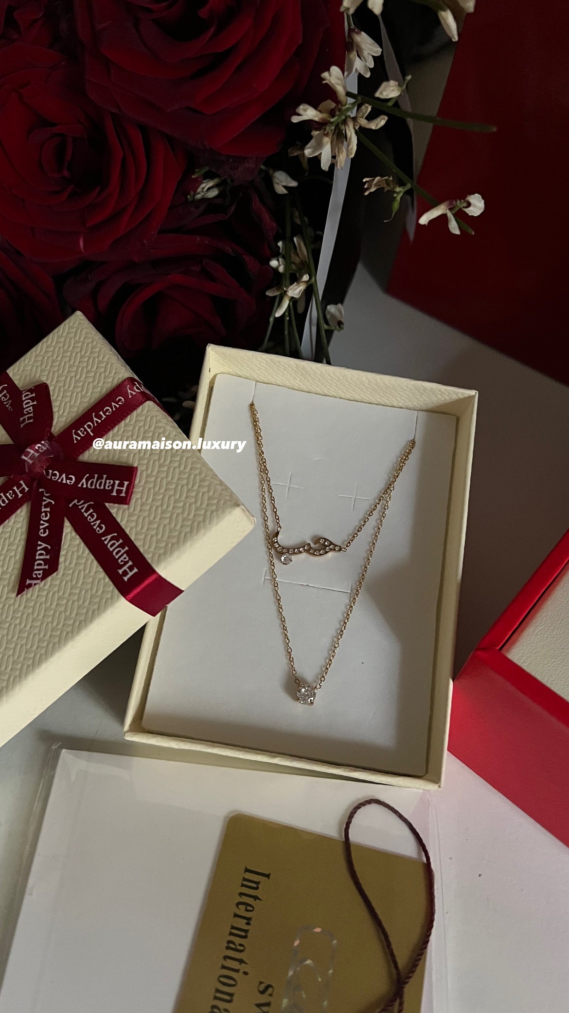 Cartier montre + 2 collier duo