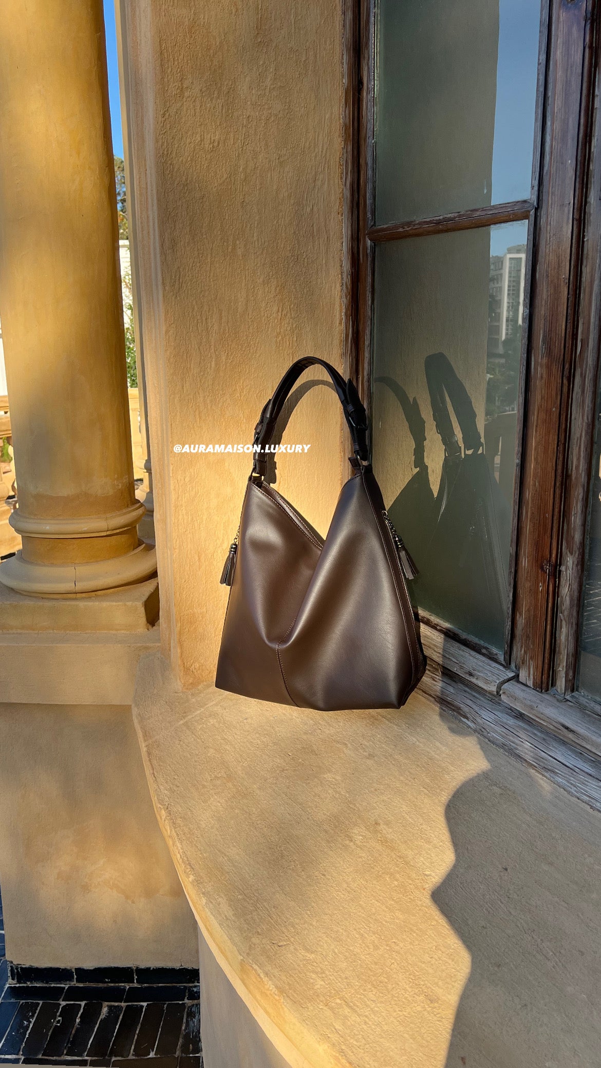 Aura brown chocolate